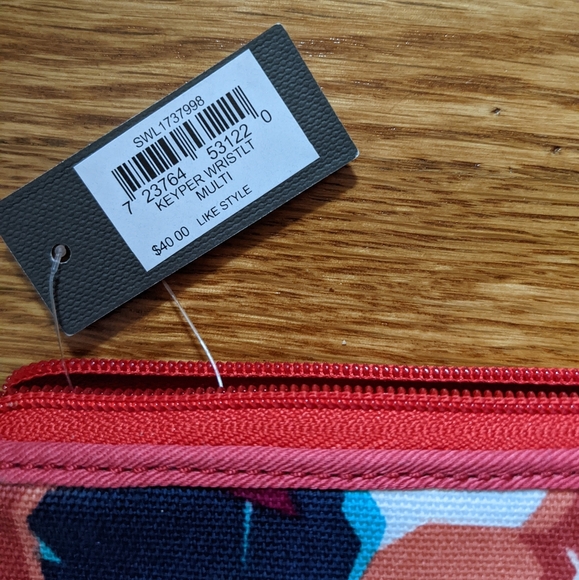 Fossil wristlet - Picture 5 of 7